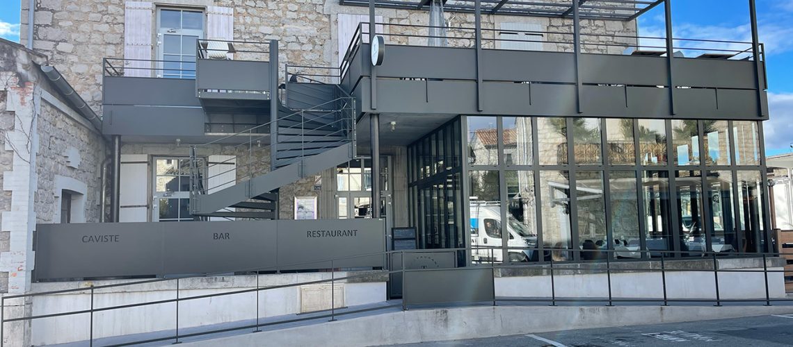 Devanture restaurant Drôme sur-mesure